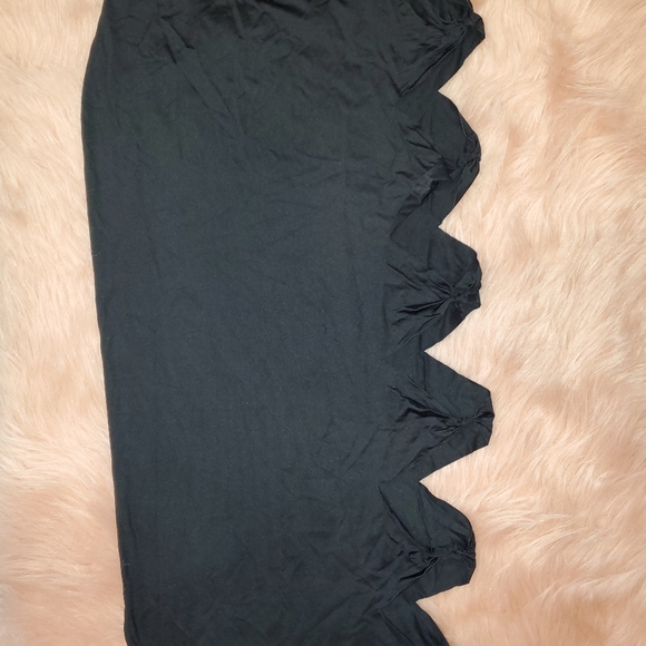 Cut side Dress - Picture 2 of 3